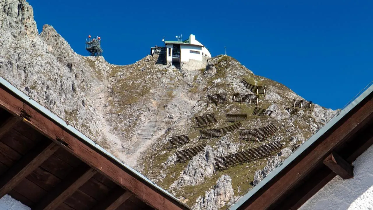 Cafe Pension Alpina Innsbruck Guest house