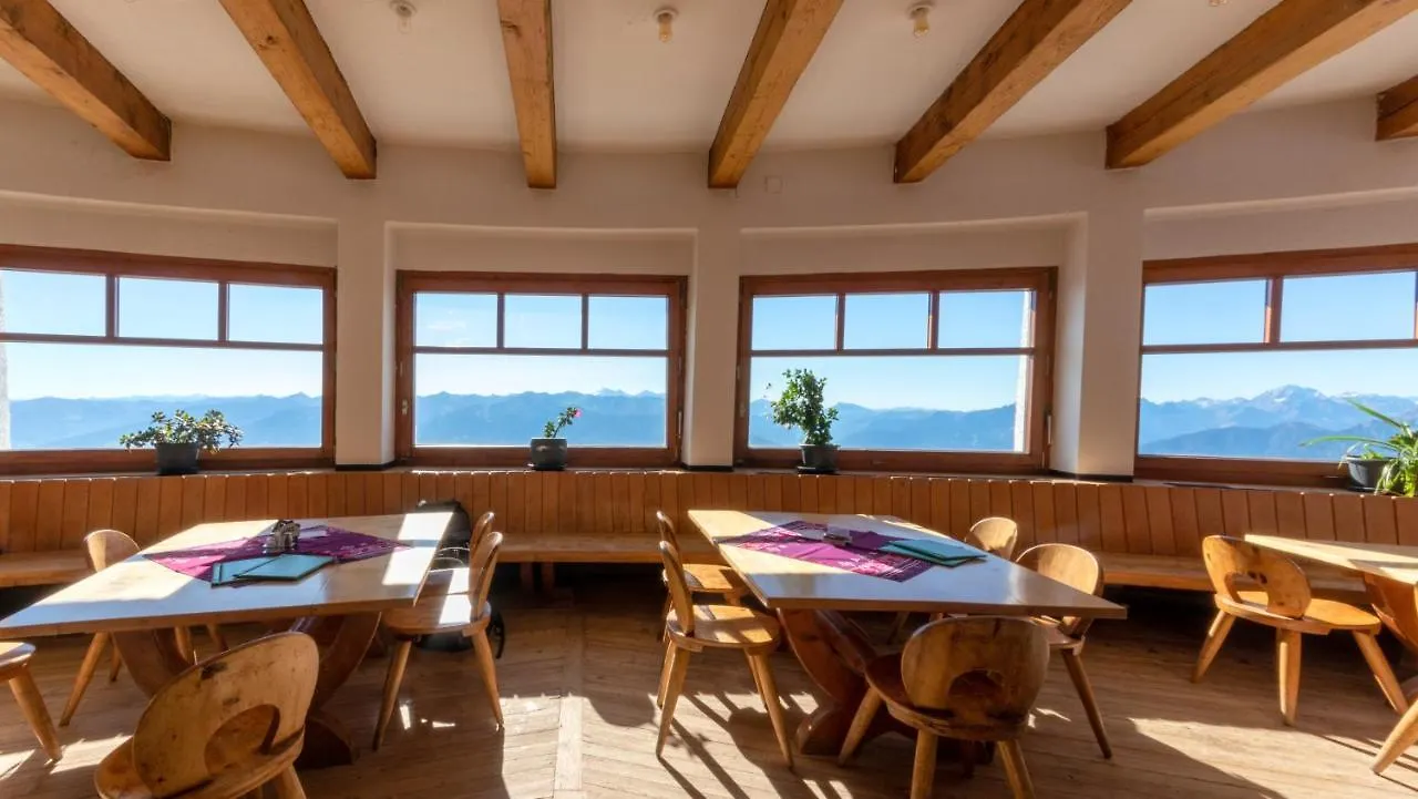 Cafe Pension Alpina Инсбрук