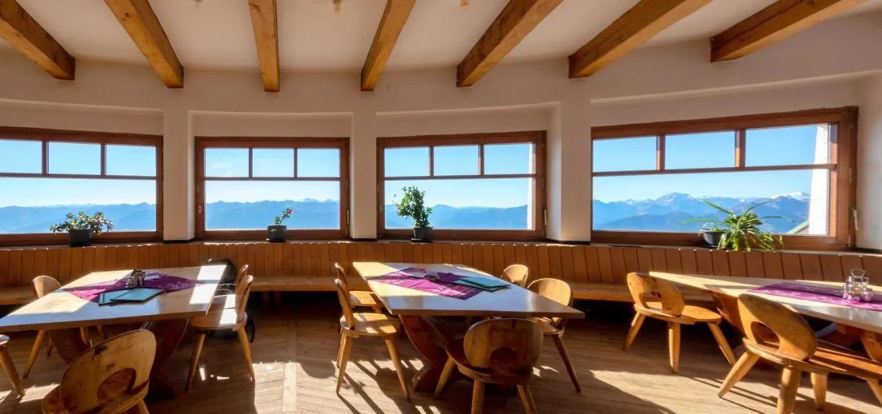 Cafe Pension Alpina Инсбрук 2*,